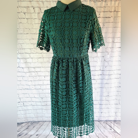 Emerald Green Lace Dress - Picture 2 of 8